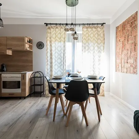 Csapo Apartment